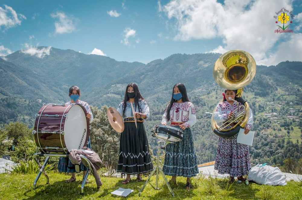Semillero Creativo de Banda sinfónica comunitaria de Tlahuitoltepec